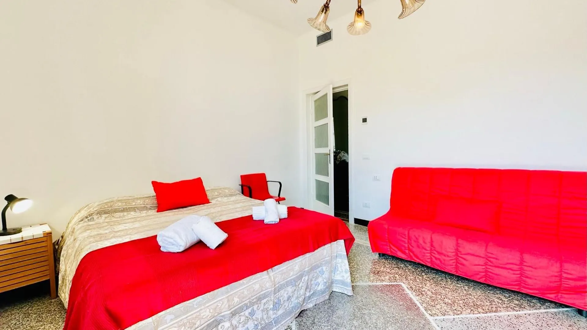 Hostdomus - Casa Ester Noli Italy