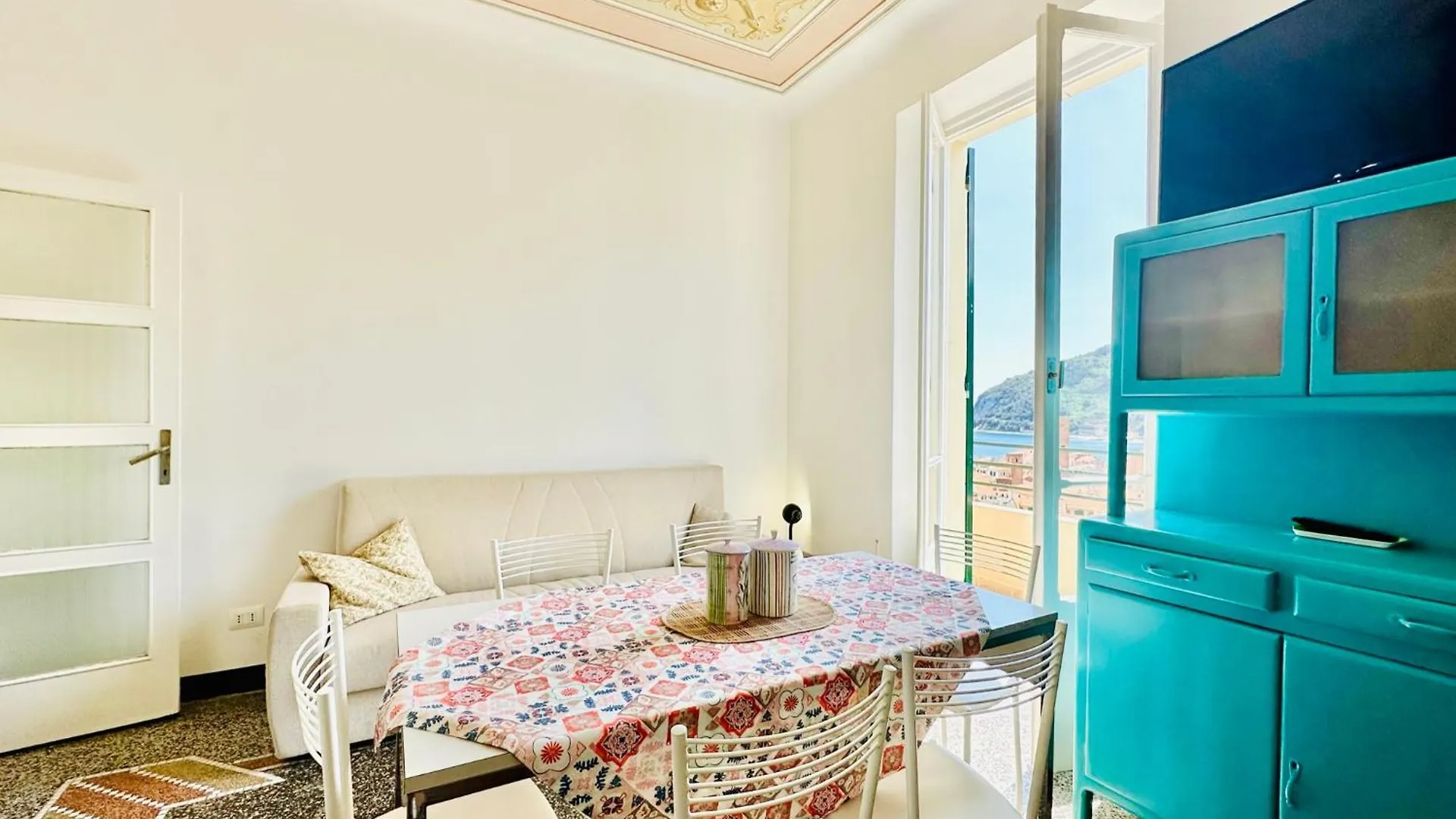 Hostdomus - Casa Ester Noli 0*,  Italy