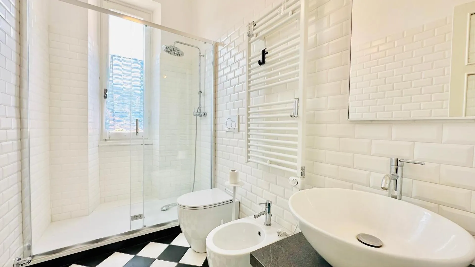 Hostdomus - Casa Ester Noli 0*,  Italy